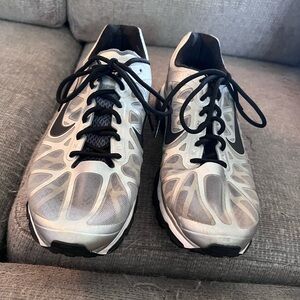 Nike Black and Gray Athletic Shoes